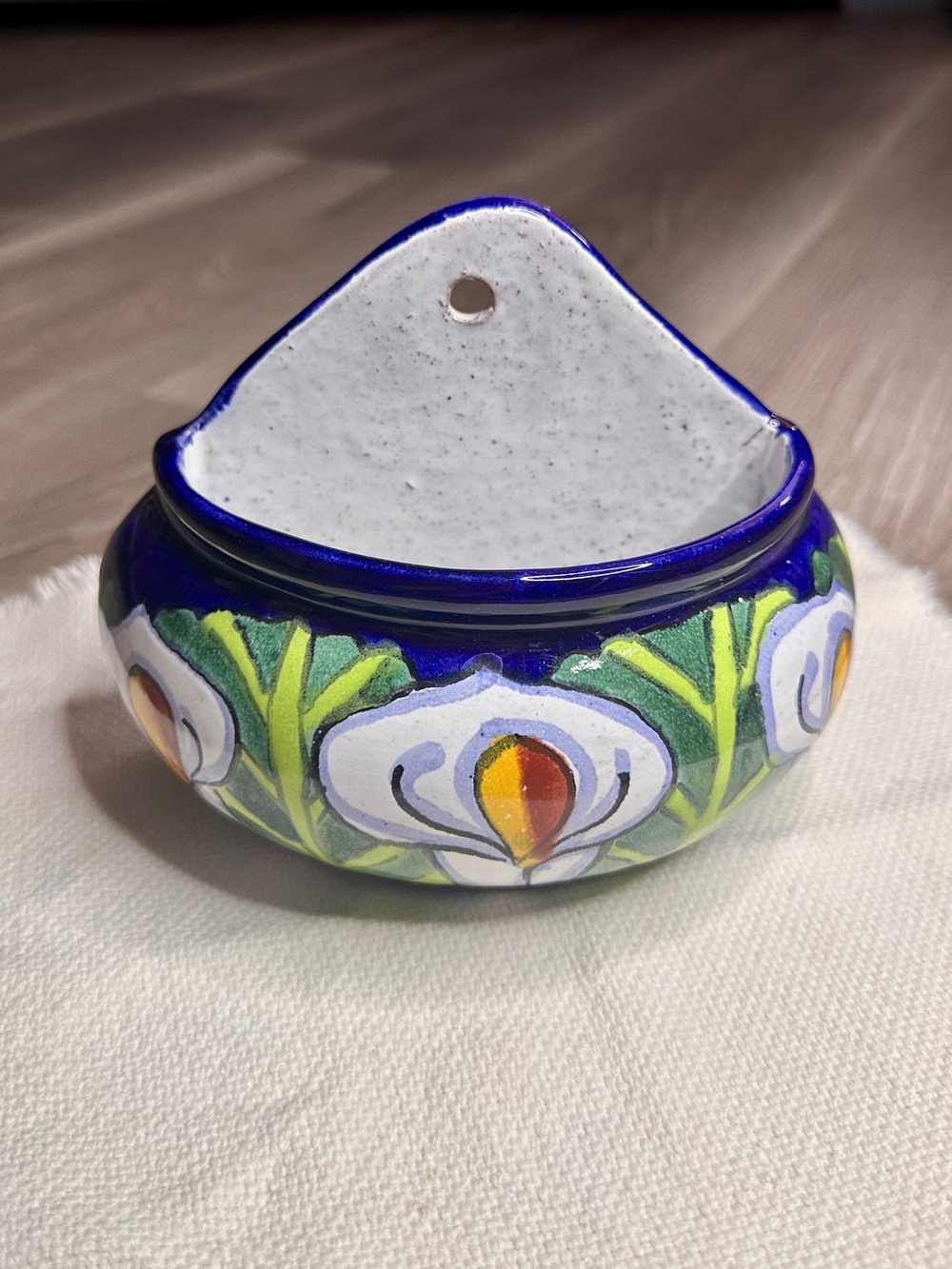 Mexican Talavera-Style Calla Lily Pottery Wall Pocket Cobalt Blue